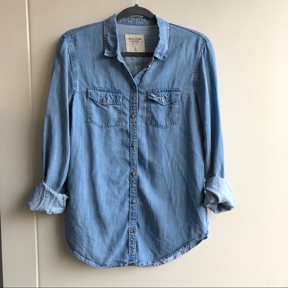 A&F// Chambray Buttondown - Picture 7 of 7